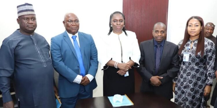 •L-R: Deputy Director, Human Resources, Nigerian Maritime Administration and Safety Agency (NIMASA), Hamisu Gambo; Treasurer, Staff Joint Consultative Forum (SJCF), Mr. Oladele Fawole; Director, Admin and Human Resources NIMASA, Mrs. Ronke Thomas; Chairman SJCF, Mr. Abdullahi Yelwa and Vice Chairman SJCF, Mrs. Shielibe Abe, during the inauguration of the forum at the NIMASA headquarters in Lagos,  recently.