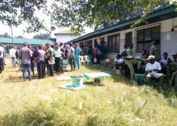 ANAMBRA 2021 | 12 Noon at Polling Units, Still No Election Materials, Fear Rules