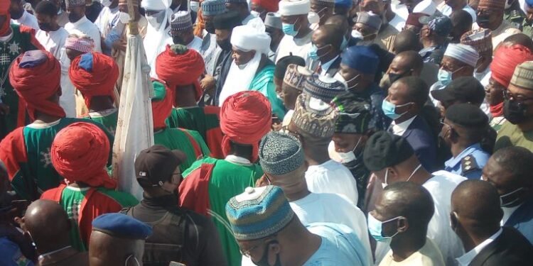 *Sympathisers gather in Kano to bid Sani Dangote farewell