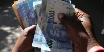 South Africa’s Rand Falls as Covid-19 New Variant, Omicron, Worries Linger