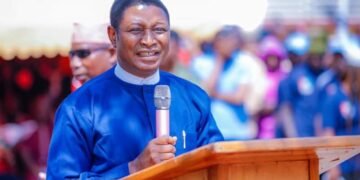 The Rev Pam to Christians: Rise and Pick Up, Don’t Kill Your Vision