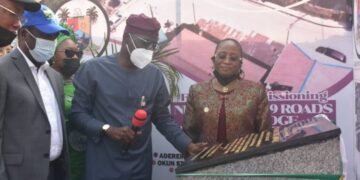 Sanwo-Olu Inaugurates 9 Roads, 1 Bridge in Gbagada