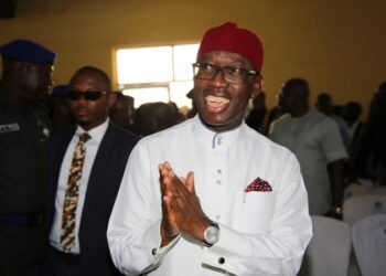 Okowa rejoices with Owhorode of Olomu at 105