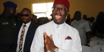 Okowa rejoices with Owhorode of Olomu at 105