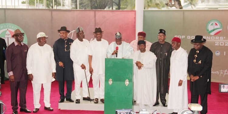 ••L-R: Governor of Benue State, Samuel Ortom; Arch.  Darius Ishaku of Taraba; Senator Douye Diri of Bayelsa; Umaru Fintiri of Adamawa; Udom Emmanuel of Akwa Ibom; Hon. Aminu Tambuwal of Sokoto; Barr. Nyesom Wike of Rivers; Senator Ifeanyi Okowa of Delta; Seyi Makinde of Oyo; Hon. Ifeanyi Ugwuanyi of Enugu; Bala Mohamed of Bauchi and the Deputy Governor of Zamfara State, Mahdi Aliyu Muhammed at the PDP Governors' Forum meeting in Port Harcourt, Rivers State on Monday. PIX: JIBUNOR SAMUEL