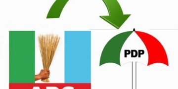 Ayu, Makinde, Wike, Others Receive Anti-Tinubu Lagos APC Members into PDP