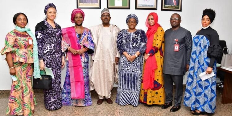 •Governors' Wives and NDLEA Boss (m) during a courtesy call on the latter by the former.