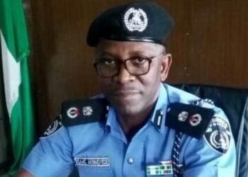 Strike: Police Chief meets Officers