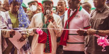 PDP Nat’l Chair, Ayu Inaugurates 700-capacity Park Terminal in Edo