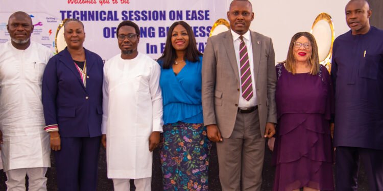 •L-R: Edo State Commissioner for Water Resources, Moses Agbukor; Commissioner for Public Security and Safety, Omololu Ojehomon; Managing Director, Edo State Investment Promotion Office, Kelvin Uwaibi; Commissioner for Communication and Orientation, Andrew Emwanta; President, Benin Chamber of Commerce, Industry, Mines and Agriculture (BENCCIMA), Aina Omo-Ojeonu, and Commissioner for Agriculture & Food Security, Stephen Idehenre, after a technical session on ease of doing business in Edo State, held at the Government House, Benin City.
