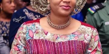 A’Ibom First Lady Bundles Commissioner out of Public Event