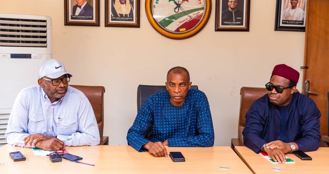 •L-R: Chairman, Edo Peoples Democratic Party (PDP) Ward Congress Committee, Dr. Kingsley Emu; Chairman, Edo State Chapter of the PDP, Anthony Aziegbemi, and Secretary of the Committee, Victor Assams, at the party secretariat in Benin City ahead of the commencement of the PDP ward congress, Saturday, April 30, 2022.