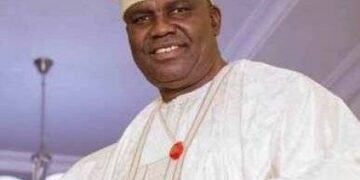PDP Primary: Defeated Senator Withdraws Car Gifts from Delegates, wants Refund of Dollars