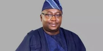 2023: Oyo frontline Guber Aspirant, Adelabu dumps APC