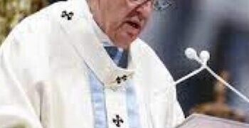 Pope Francis Honours 15 Nigerians with Papal Knighthood