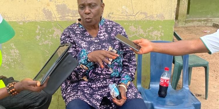 •Sen. Abiodun Olujimi speaking with newsmen at her Omuo-Ekiti country home during Saturday Governorship election.