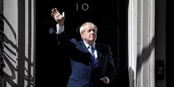 Time up! UK PM Boris Johnson Agrees to Resign after 40 Ministers Quit His Govt