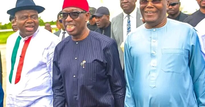 •The face of victory! R-L: PDP presidential candidate, Alhaji Atiku Abubakar; PDP vice-presidential candidate, Governor Ifeanyi Okowa; Bayelsa State Governor, Senator Duoye Diri, and others...in Osogbo for PDP Osun governorship mega rally... 14. 07. 2022.