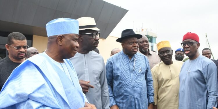 •Delta Governor and Vice Presidential candidate of the Peoples Democratic Party (PDP), Senator Dr Ifeanyi Okowa (right); Governor of Bayelsa, Senator Douye Diri (3rd left); their Edo counterpart, Godwin Obaseki (2nd left) and Aminu Tambuwal of Sokoto State (left) share some thoughts as they arrived Ibadan Airport enroute Osogbo for a meeting preparatory to PDP's final rally ahead of Saturday's Governorship Election in Osun State. Wednesday PIX: ENARUSAI BRIPIN