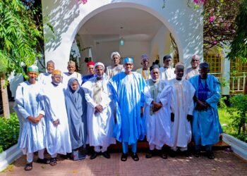 Buhari in Daura, Shares Emotional Moment with Classmates