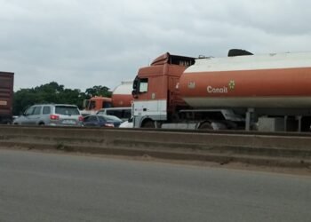Commuters Groan as Potholes, Reconstruction Cause Gridlock on Lagos/Ibadan Expressway