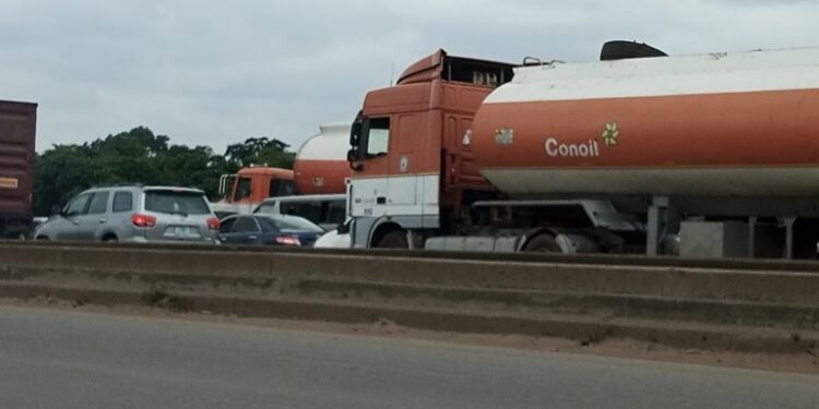 •Traffic gridlock on the Lagos/Ibadan expressway