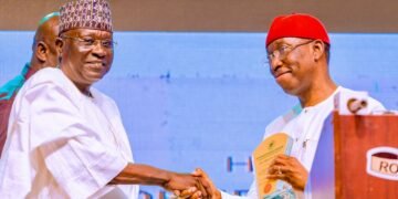 PHOTO: Okowa Gets Award for Good Governance, Youth Devt from Northern CAN