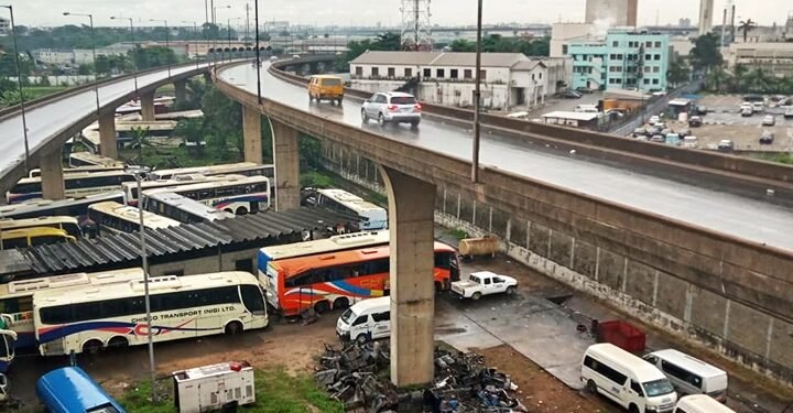 •vehicles left under Lagos bridges