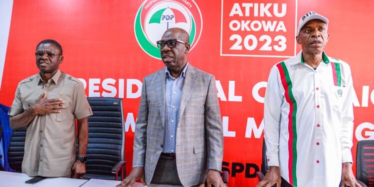 •L-R: Edo State Deputy Governor, Rt. Hon. Comrade Philip Shaibu; Governor Godwin Obaseki, and Chairman, Edo State Chapter of the Peoples Democratic Party (PDP), Anthony Aziegbemi, at the swearing-in of the Edo State PDP Campaign Management Council for the 2023 general elections, at the Edo PDP 2023 campaign secretariat in Benin City, on Monday, October 24, 2022.