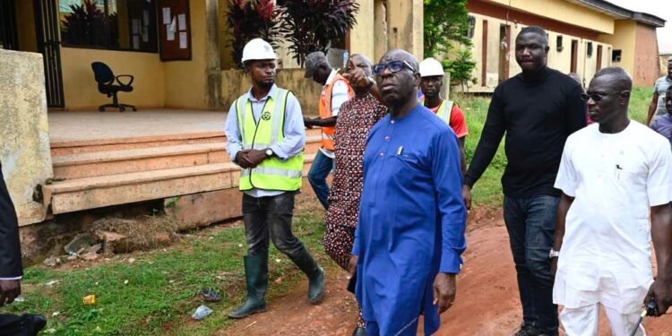•Edo State Governor, Mr. Governor, Mr. Godwin Obaseki (middle) with the Secretary to State Government, Osarodion Ogie Esq. (2nd left), during an inspection tour of Edo State Independent Electoral Commission (EDSIEC) Headquarters in Ogba Road, Benin City, on Saturday, October 1, 2022.
