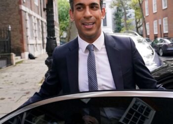 Indians Delight in Rishi Sunak’s Rise to UK PM on Diwali