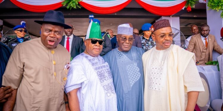 •Presidential candidate of the Peoples Democratic Party and former Vice President of Nigeria, Atiku Abubakar (2nd R); newly sworn-in governor of Osun State, Senator Ademola Adeleke; governors of Bayelsa, Duoye Diri (L);  Akwa Ibom, Udom Emmanuel during the inauguration of Governor Adeleke in Osogbo on Sunday.