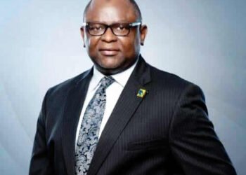 A Win for Adeduntan as Buhari Congratulates FBN on 40 Years of Cross-border Banking in the UK