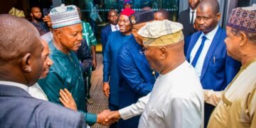 Atiku at Nigerian Editors’ Forum, Vows ‘No Going Back on Restructuring’