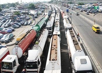 Fuel Queues:  lPMAN Fingers NNPC in Hiked Pump Price, Scarcity