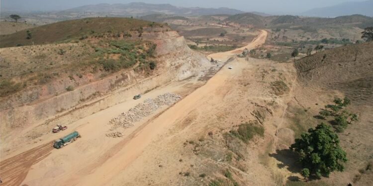 •Apo-Karshi road hill