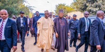 PHOTOS | Shettima, Ganduje, Others Visit Umar Na’Abba over Mum’s  Death