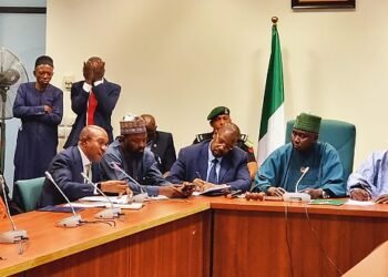 New Naira Notes: Emefiele Bows to Pressure, Appear Before Reps’ C’tte