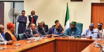New Naira Notes: Emefiele Bows to Pressure, Appear Before Reps’ C’tte