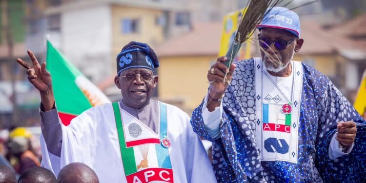 •Ahaji Bola Tinubu (l) and Rotimi Akeredolu (r)