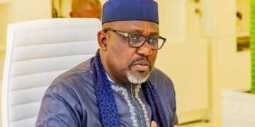 2023: Okorocha clears air on dumping APC for PDP