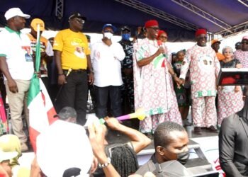PHOTO  |  Okowa Leads Delta PDP Campaign Trail to His Home Community