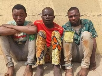 Ogun: Brave Residents Foil Robbery Attempt, Arrest 3 Suspects