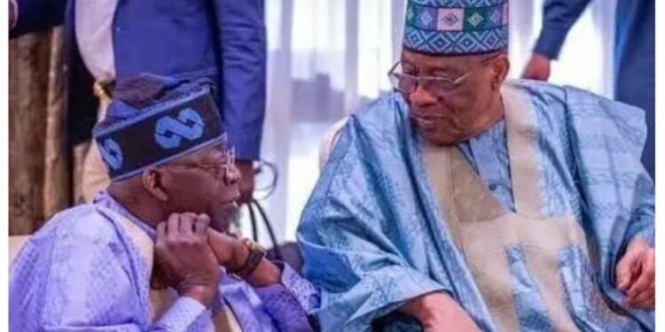 *Ibrahim Babangida (r) and Bola Tinubu (l)