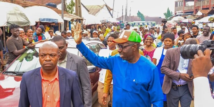 •Gov. Godwin Obaseki visits markets in Benin City.