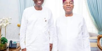 Photostory: Sanwo-Olu Meets Bishop Oyedepo