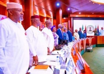 PHOTOS: Buhari Swears In Seven ICPC Board Members