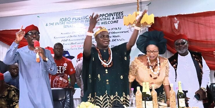 *Delta Governor, Senator Dr. Ifeanyi Okowa (left) addressing Igbo Community in Delta Central and South Senatorial District at a town hall meeting where Oborevwori's Governorship candidacy was endorsed in Effurun, Delta State on Thursday. Cheering the Governor is a prominent member of the group, Chief Michael Ezeh (2nd left) and  his wife, Esther, while the President of the group, Chief Chiedu Idama is on the (right). 
Photo credit: Samuel Jibunor.