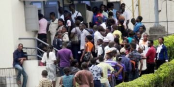 NAN REPORT | Banks Yet to Start Cash Payment, Leaving Customers Stranded