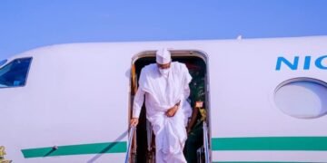 Buhari Arrives Saudi Arabia for Lesser Pilgrimage, Official Visit | METROWATCH